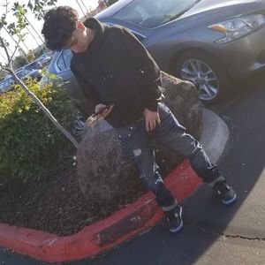 Meet your Posher, Robert